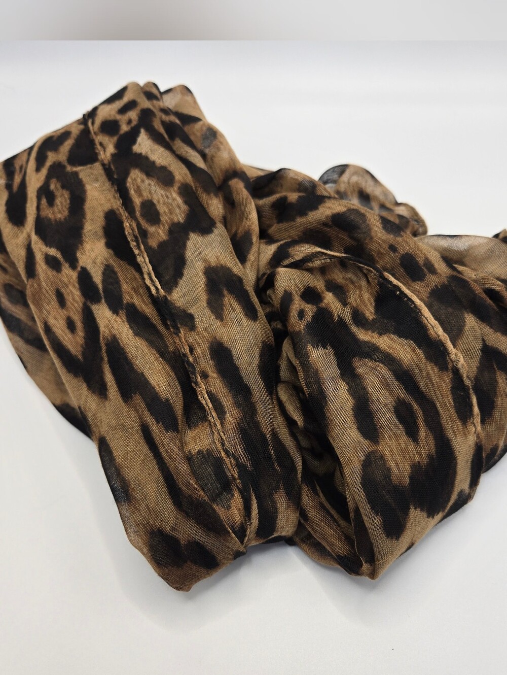 NWOT - LARGE Synthetic 100% Silk Feel Fashion Scarves - Picture 4 of 12